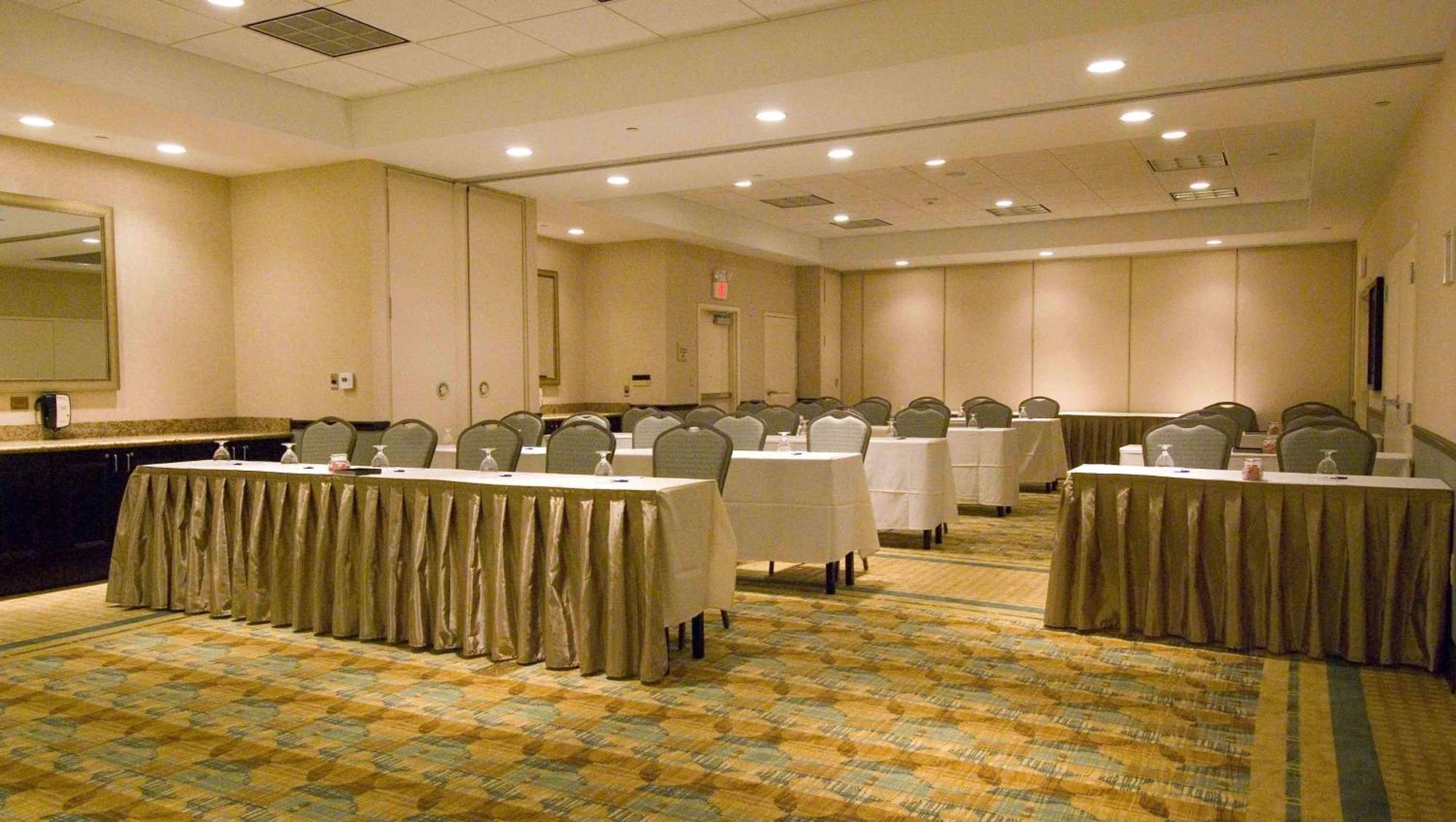 Hilton Garden Inn Durham Southpoint Extérieur photo