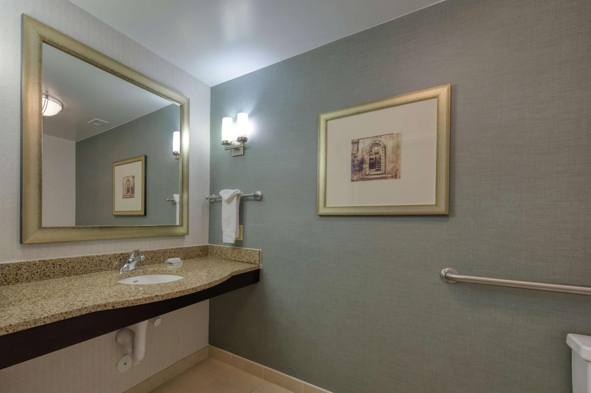 Hilton Garden Inn Durham Southpoint Extérieur photo